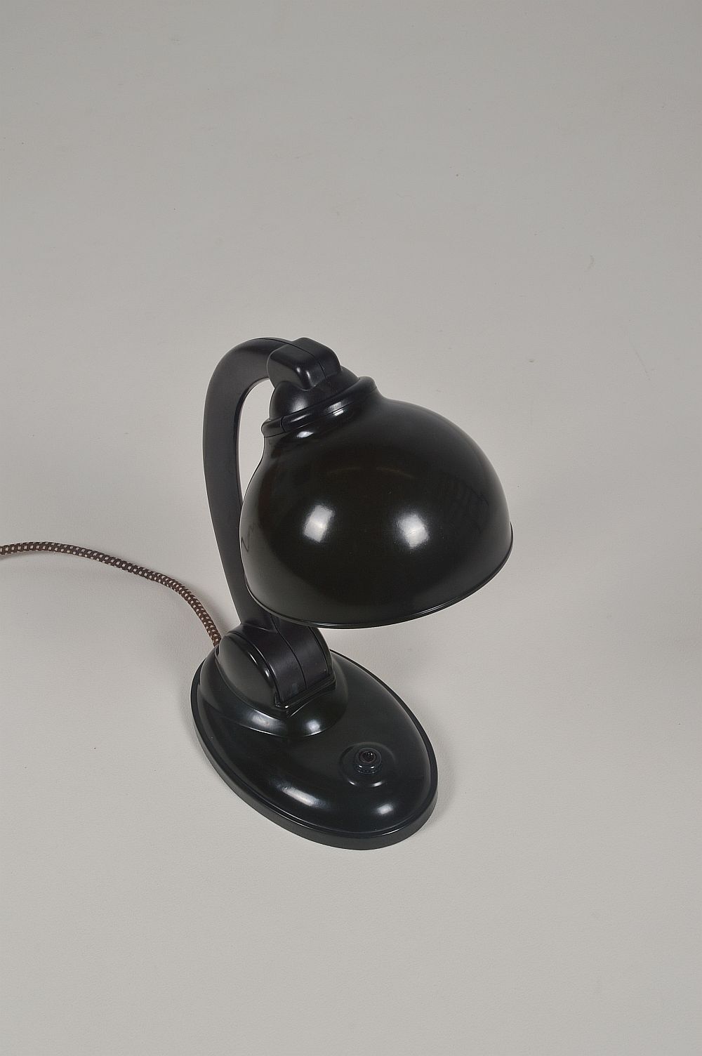 Bakelite lamp '11126' designed by Eric Kirkman Cole, 1930s