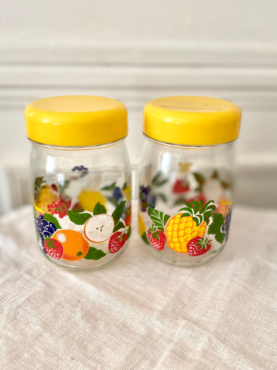 Glass jars The Perfect 70's vintage fruit décor