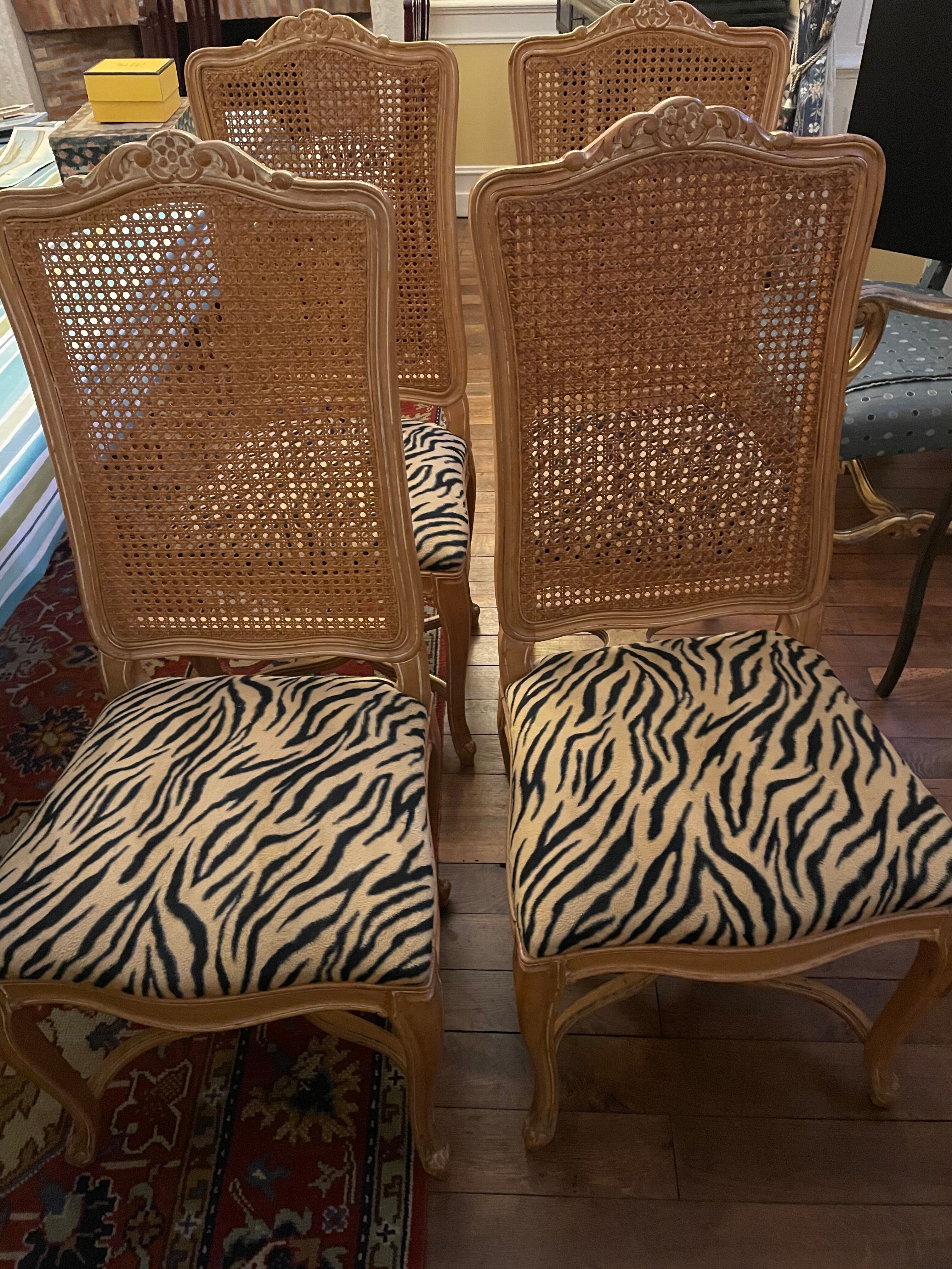4 chaises bois cérusé années 80