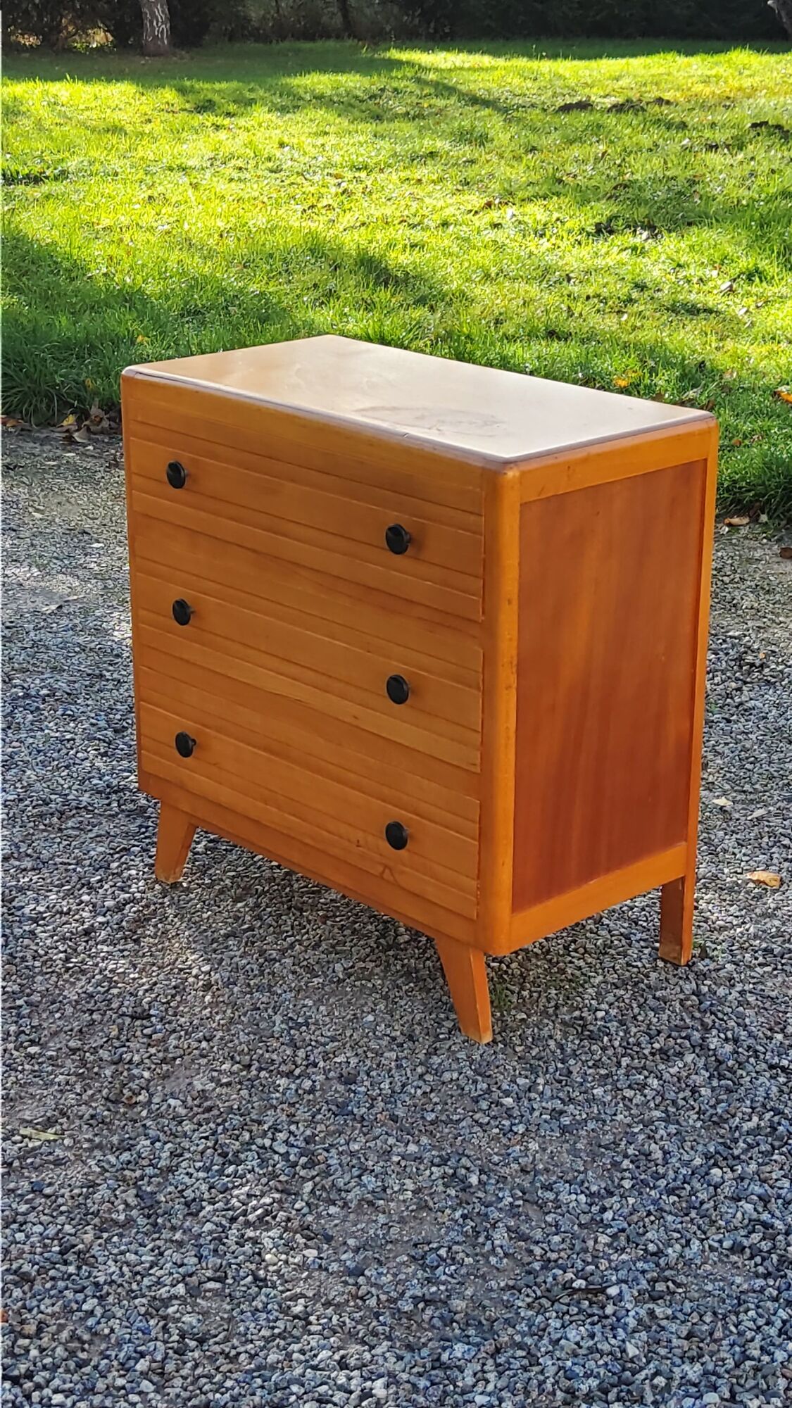 Vintage chest of drawers from the 50s in blond and gold beech 3 drawers feet compass