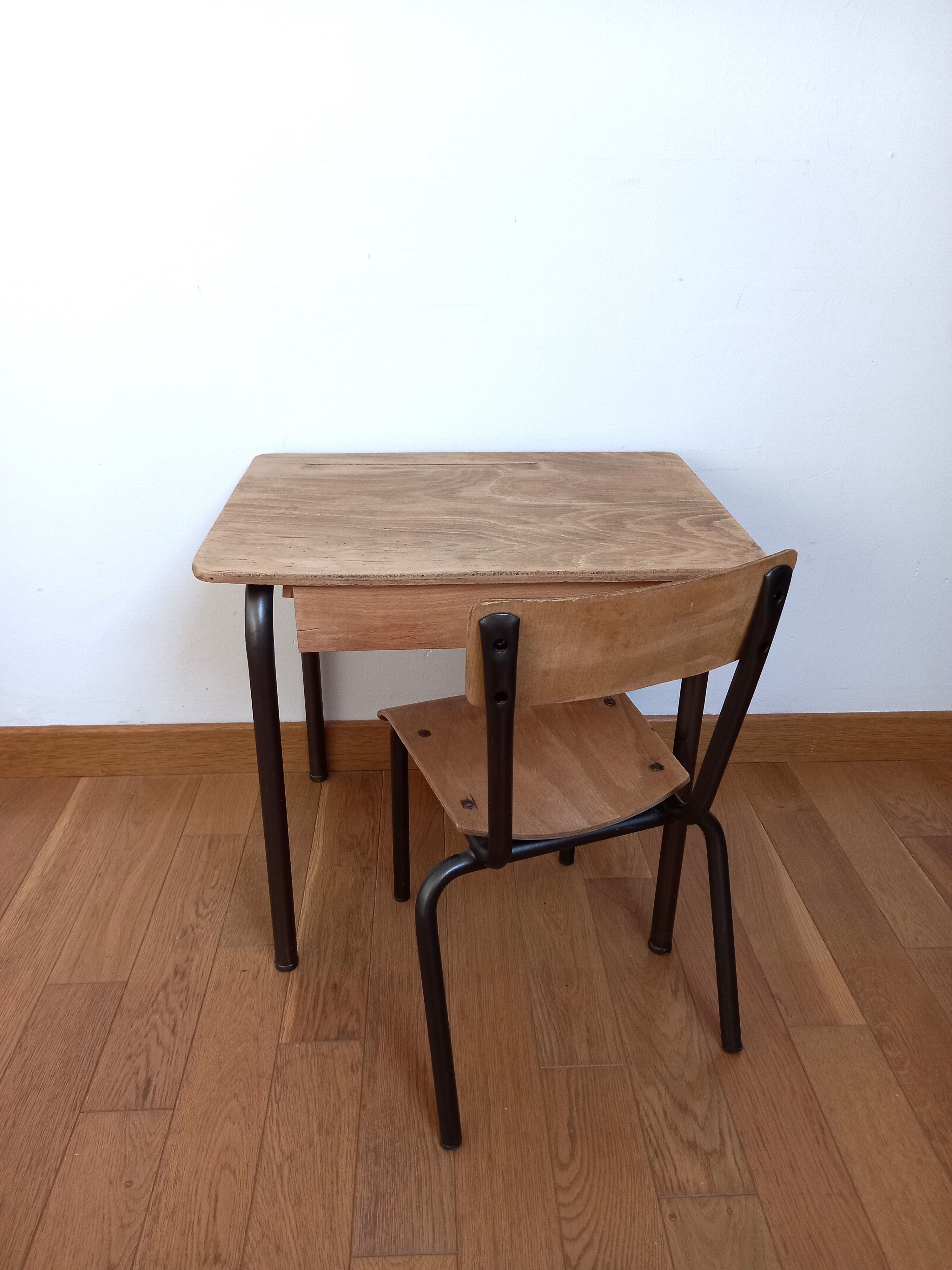 Ensemble bureau & chaise enfant