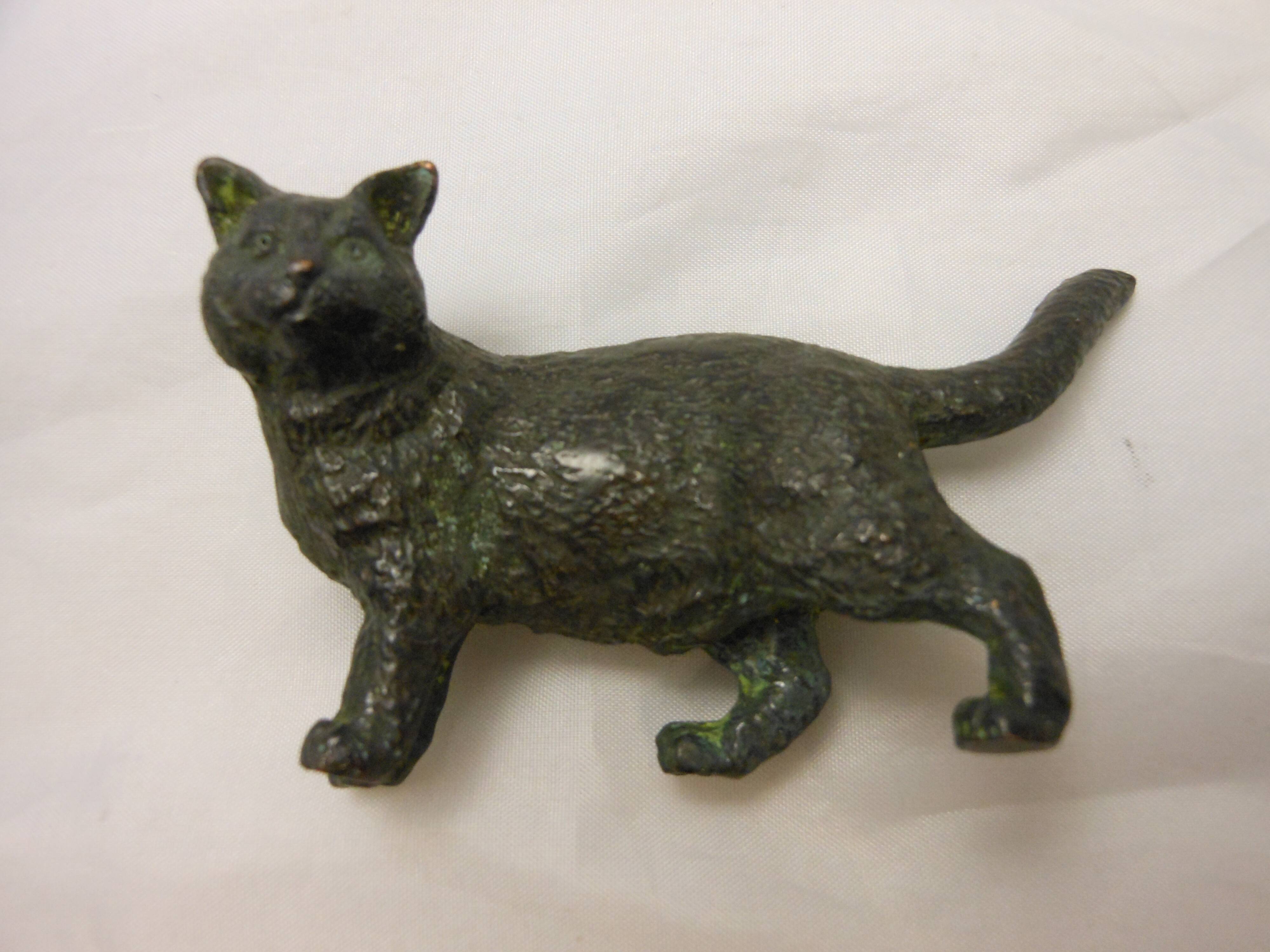 Vienna bronze/cat