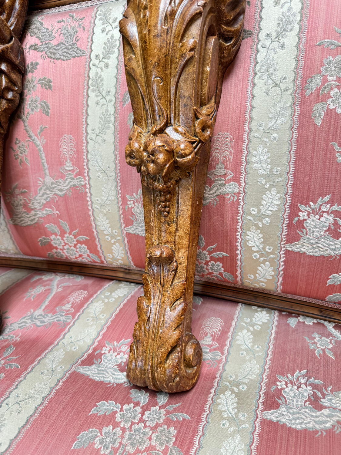 PAIR OF PAINTED PLASTER CONSOLES IN THE LOUIS XVI STYLE