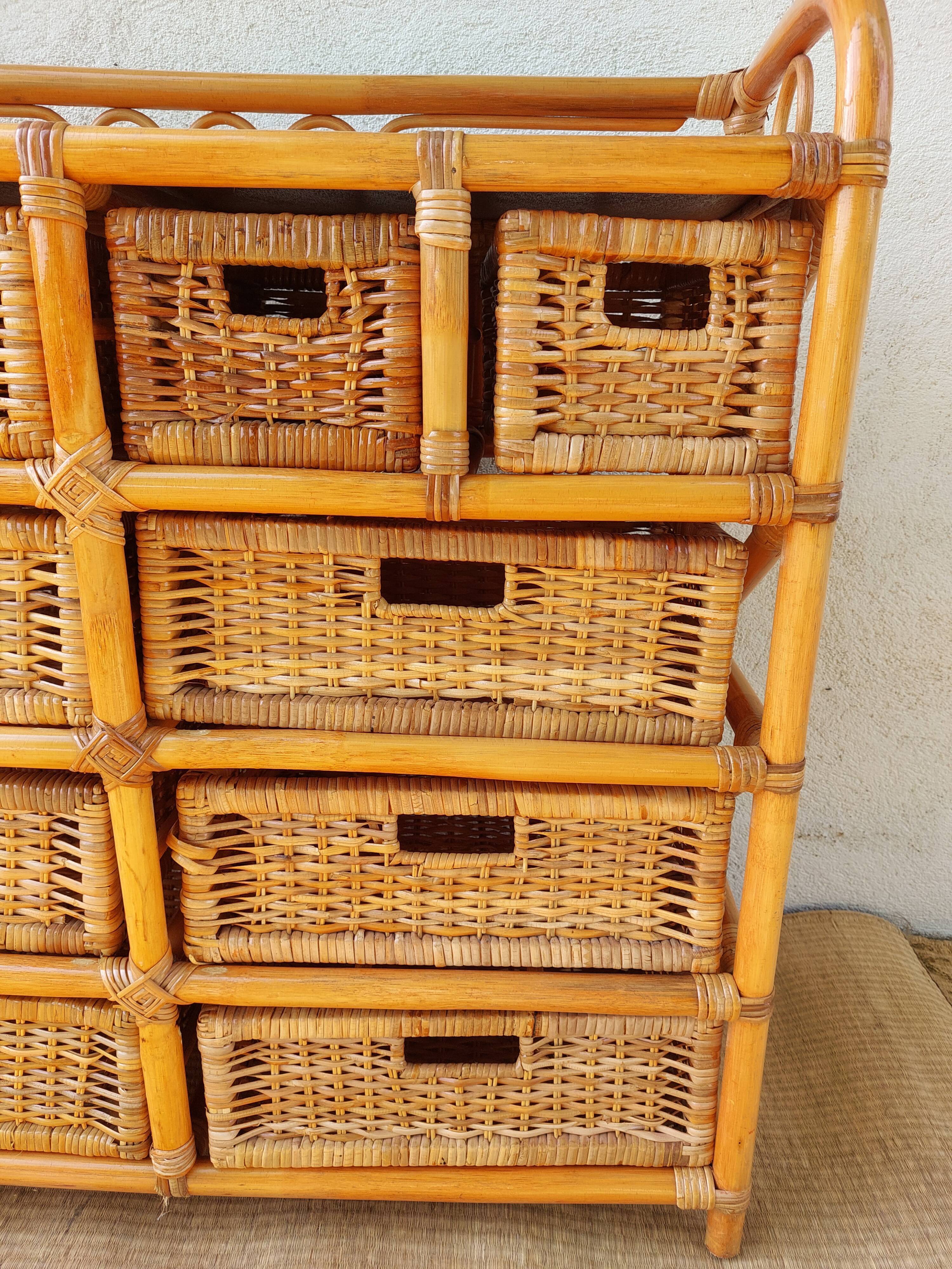 Commode en osier