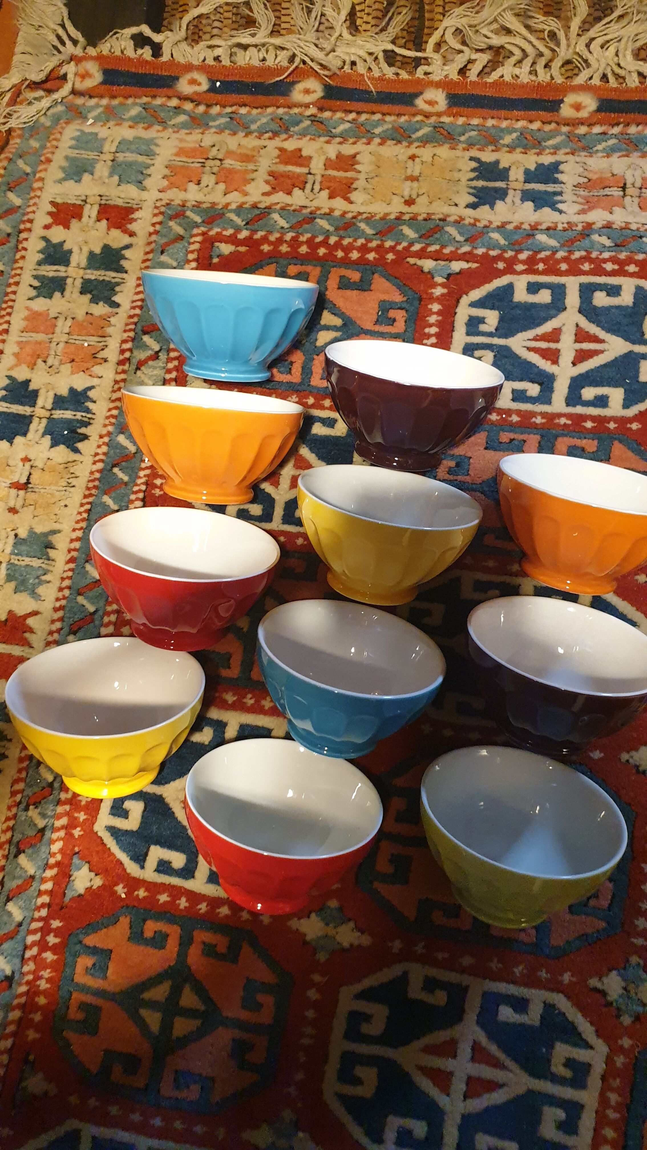 Ribbed ceramic bowls