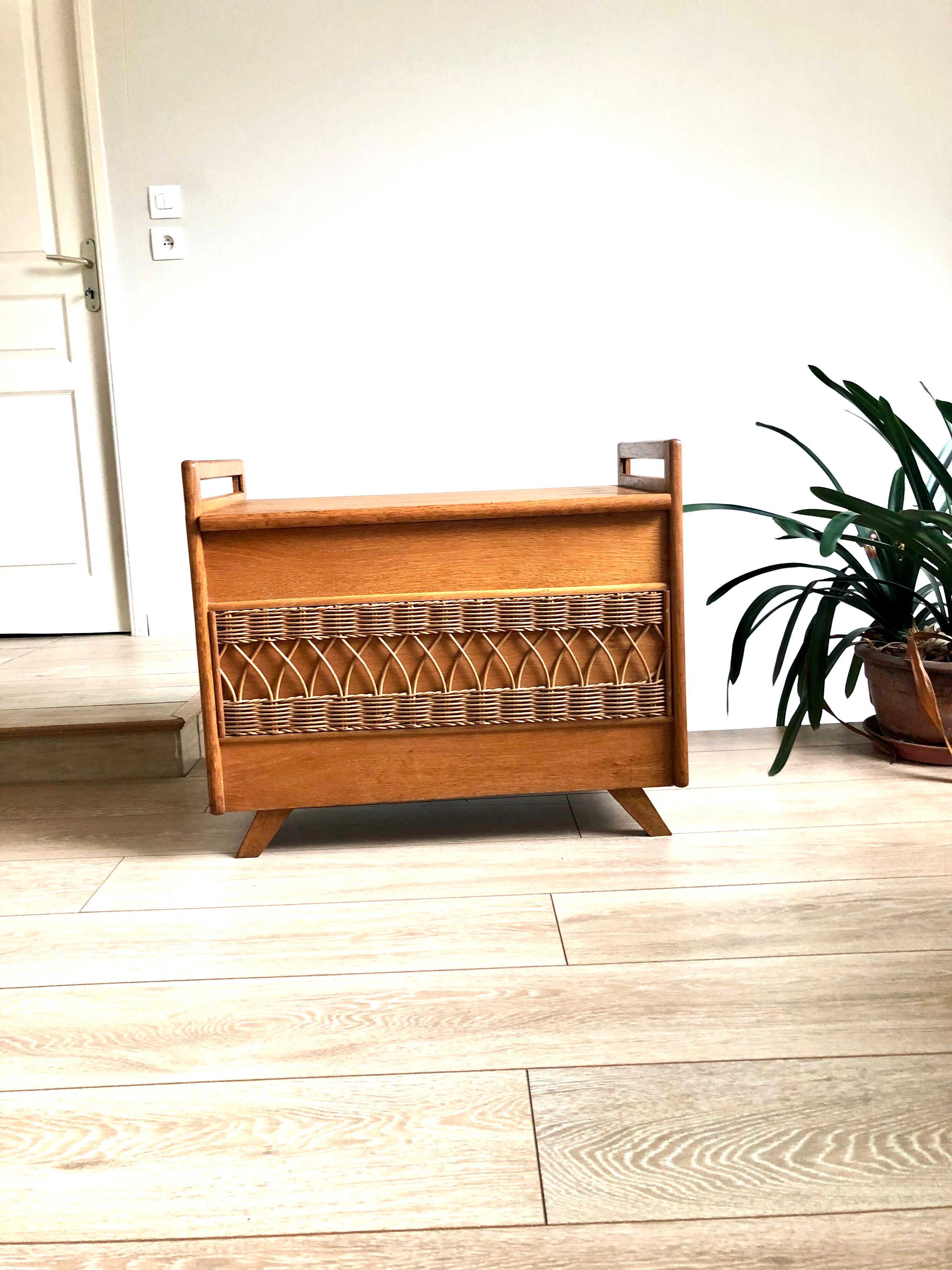 Coffre à jouet en bois et rotin