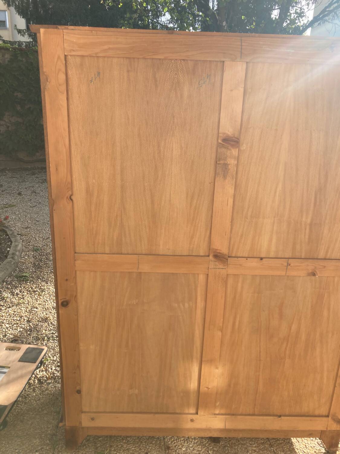 René Gabriel wardrobe