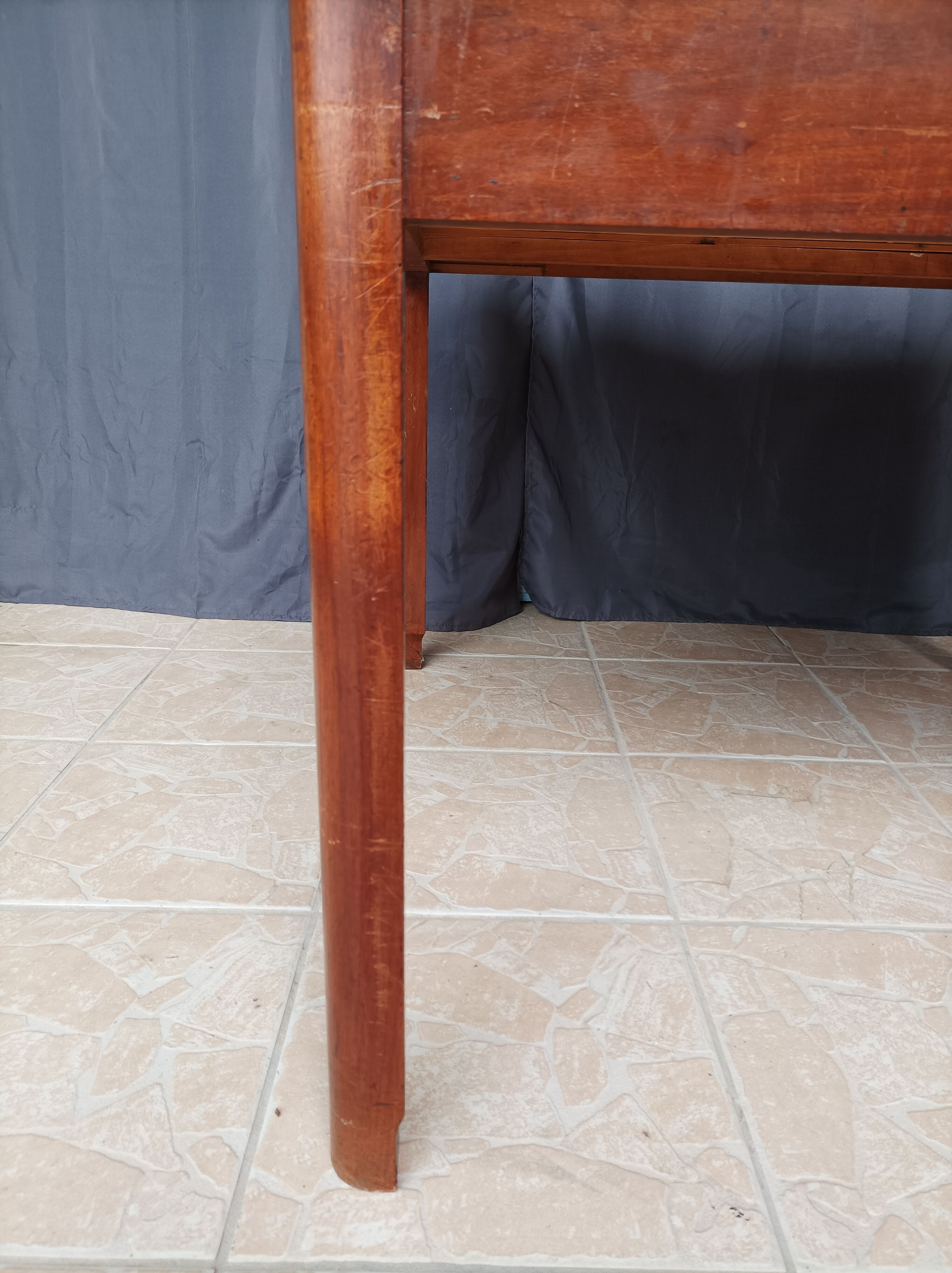 Vintage walnut table with 2 drawers