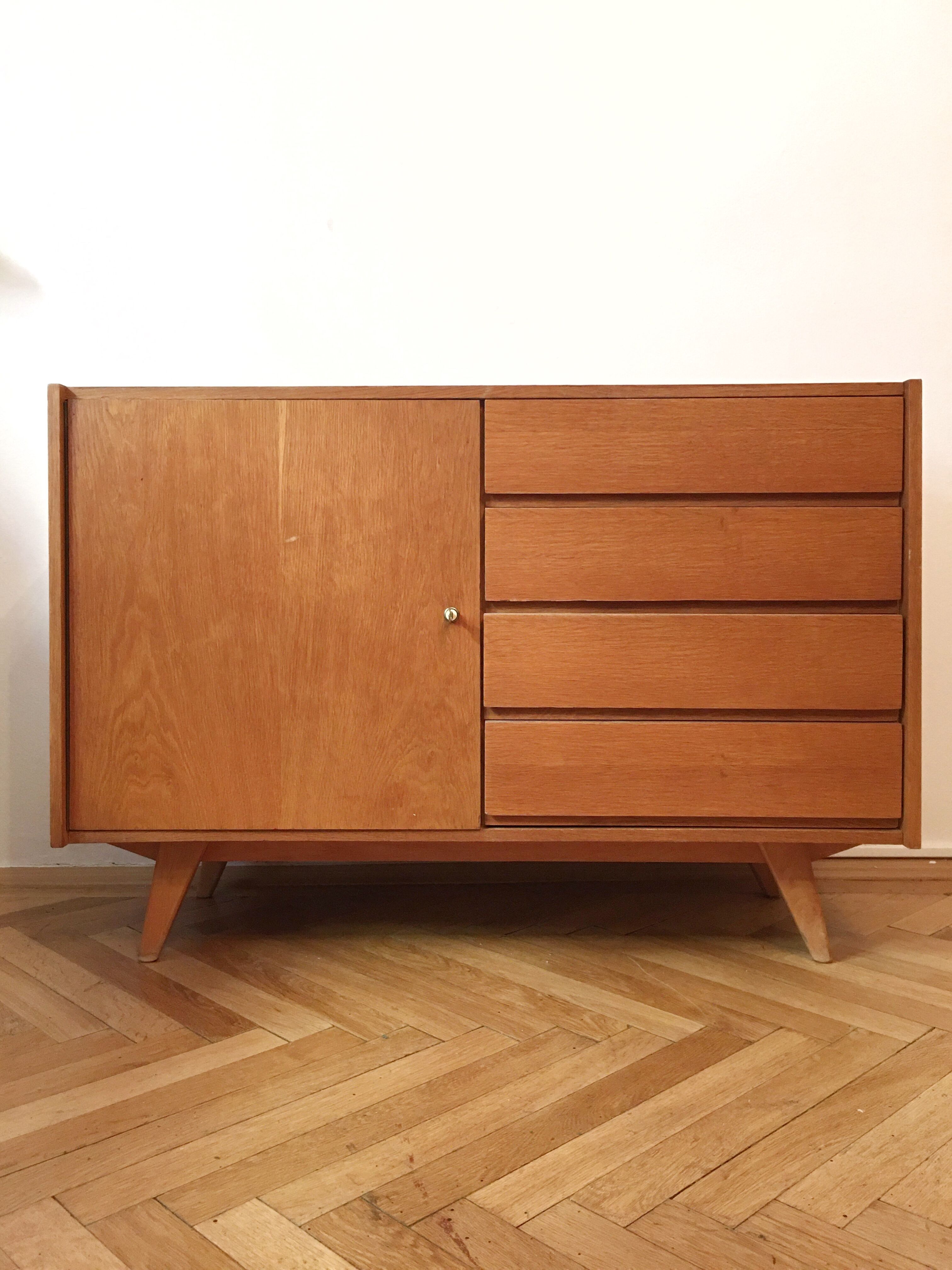 Sideboard U-460 by Jiri Jiroutek for Interier Praha, 1960s