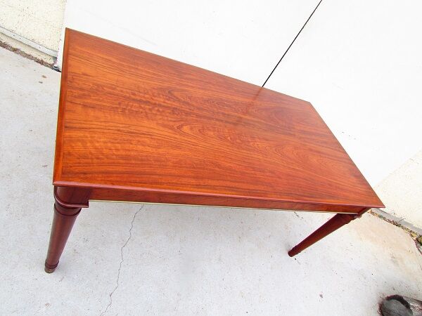 Rectangular table in mahogany with 2 leaves