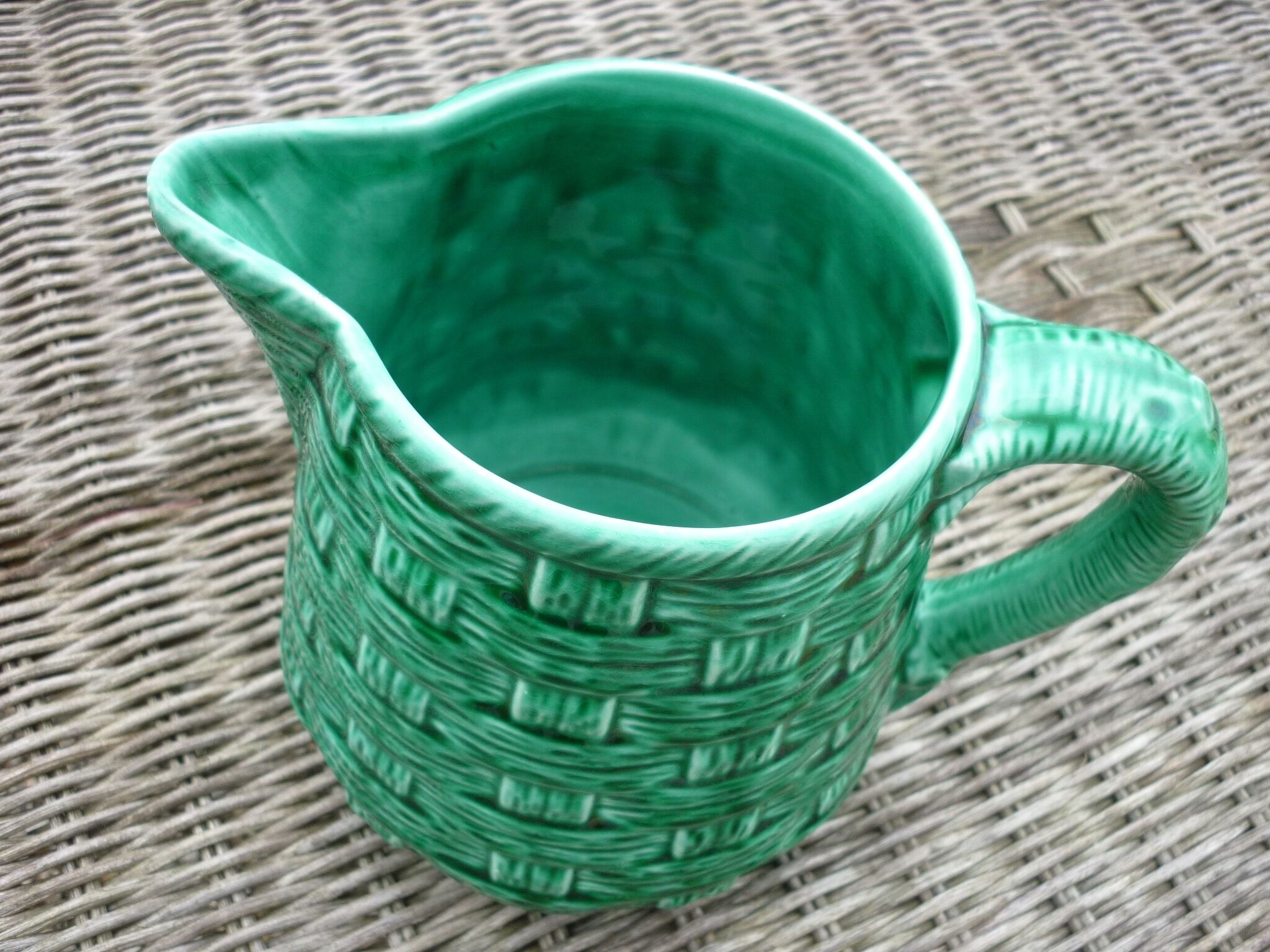 Pitcher in dabbling from Sarreguemines