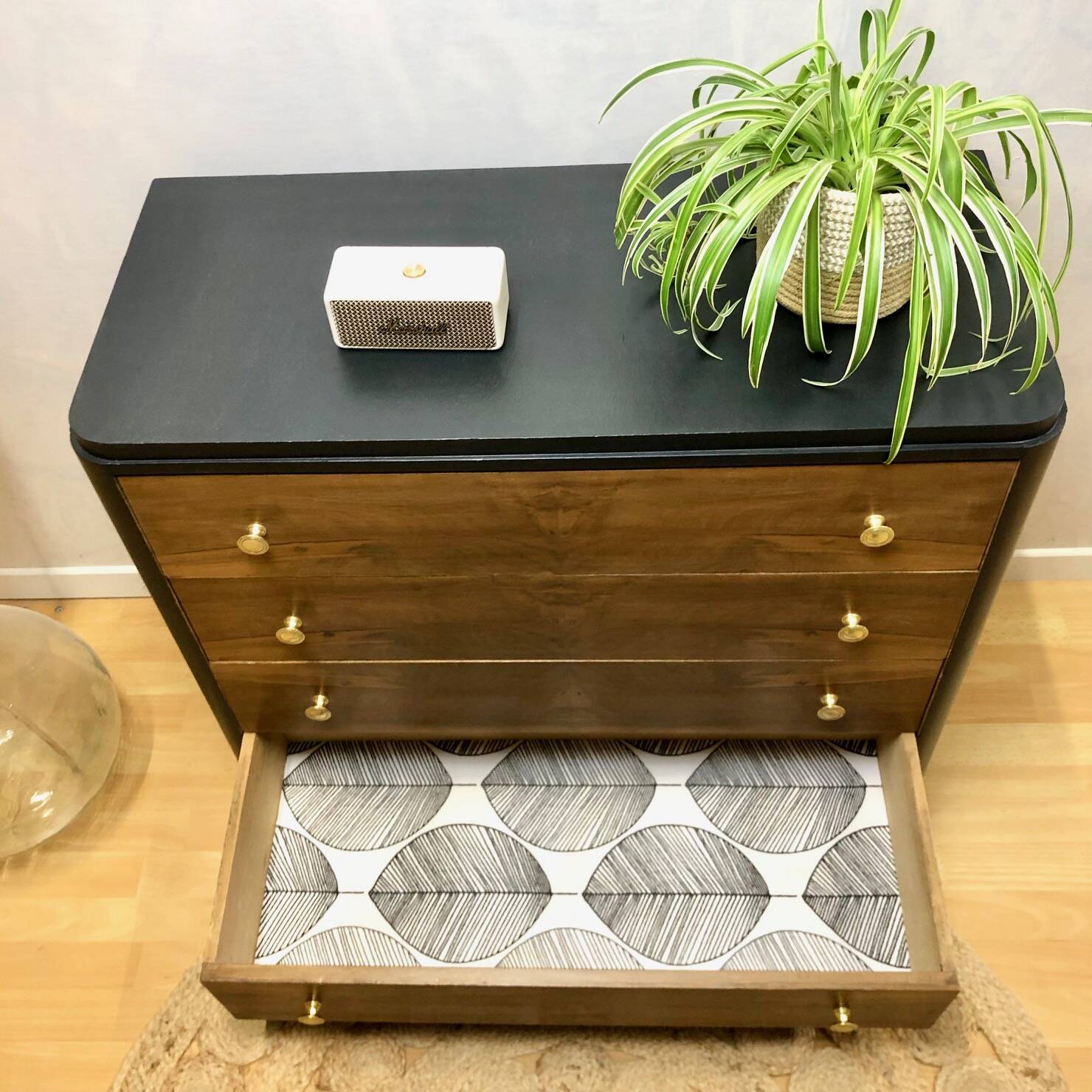 Vintage chest of drawers