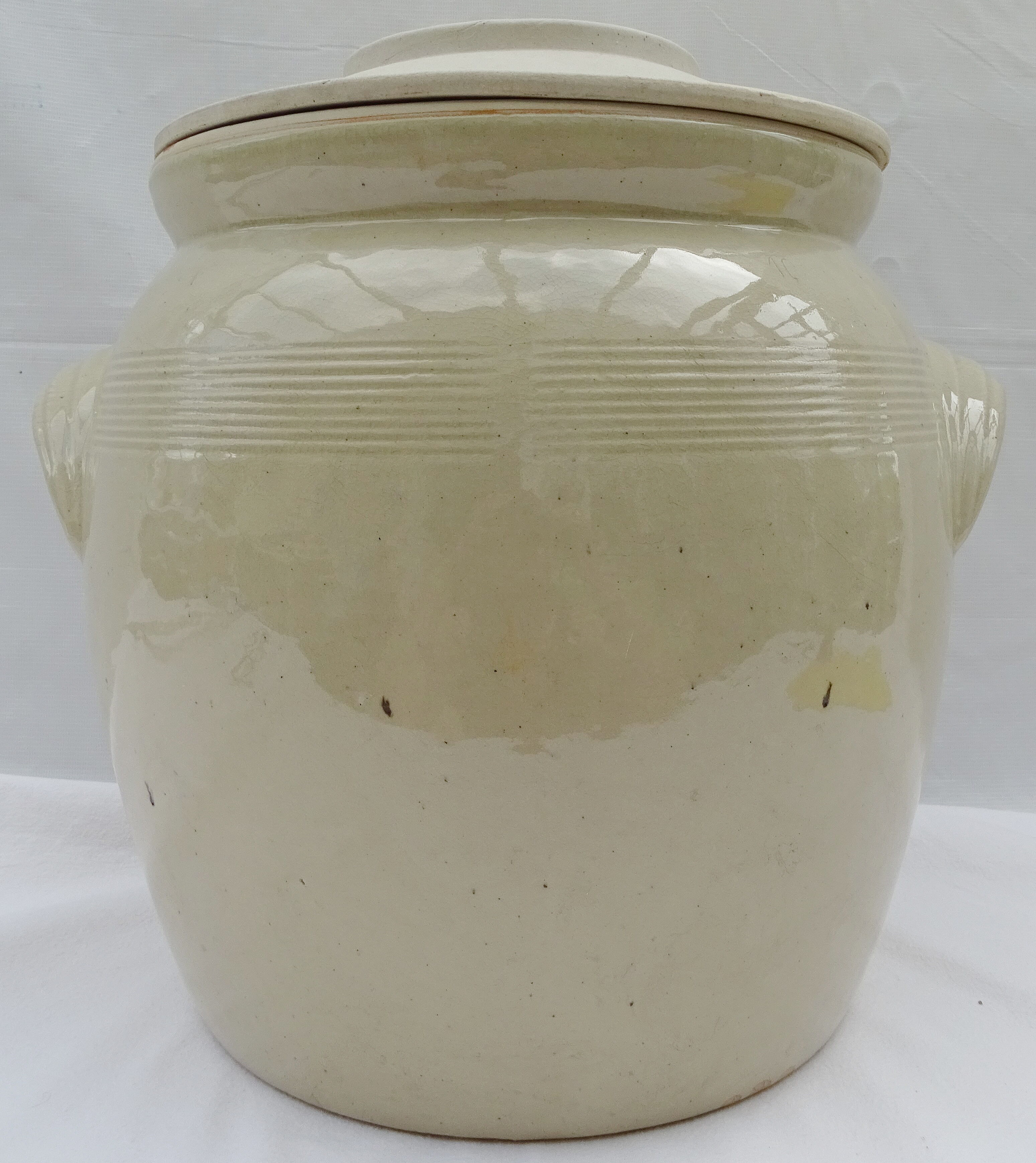 Beige candied pot no.10