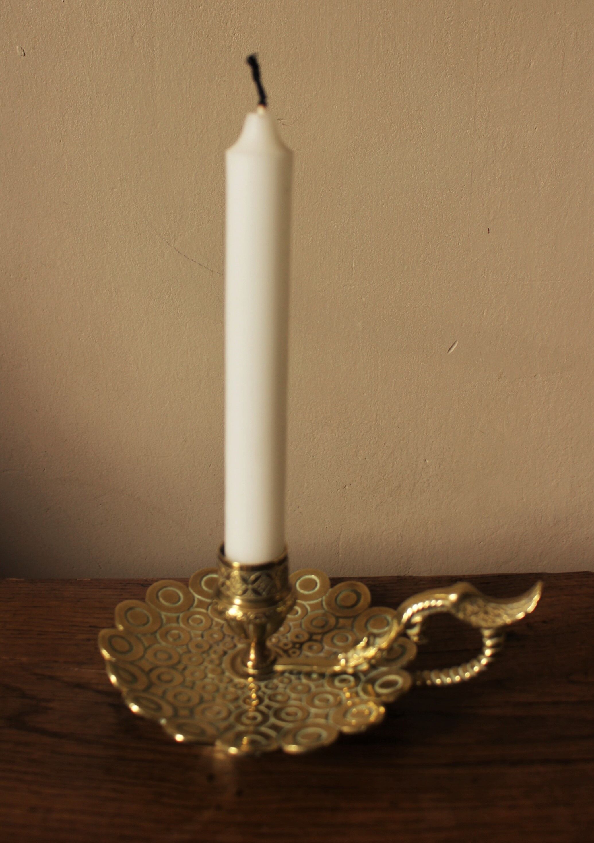 Cellar rat candle holder worked brass dragon