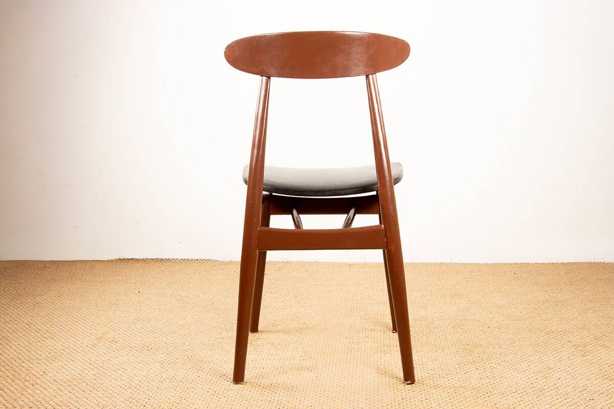 Set of 6 Thonet dining chairs, in brown lacquered wood and black leatherette, 1960.