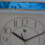 Vintage lip clock blue frame