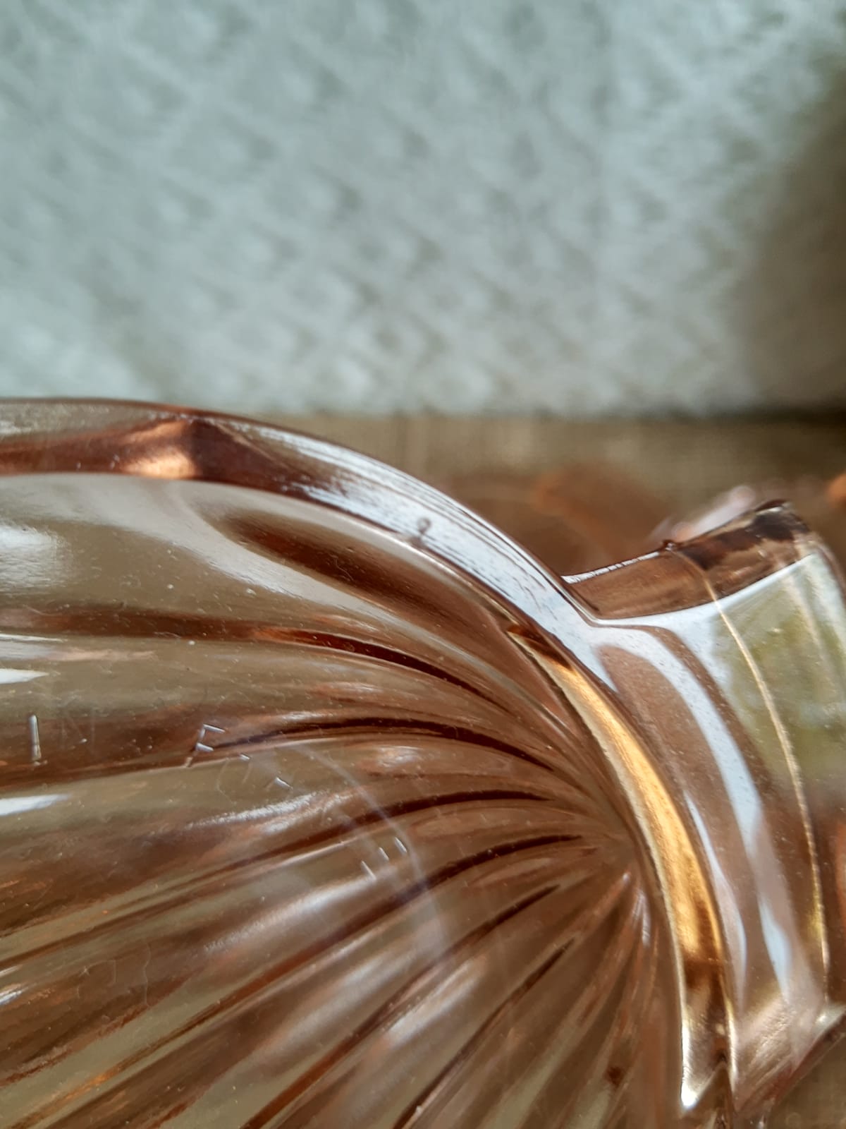 Set of 6 small scallops in vintage rosaline pink glass
