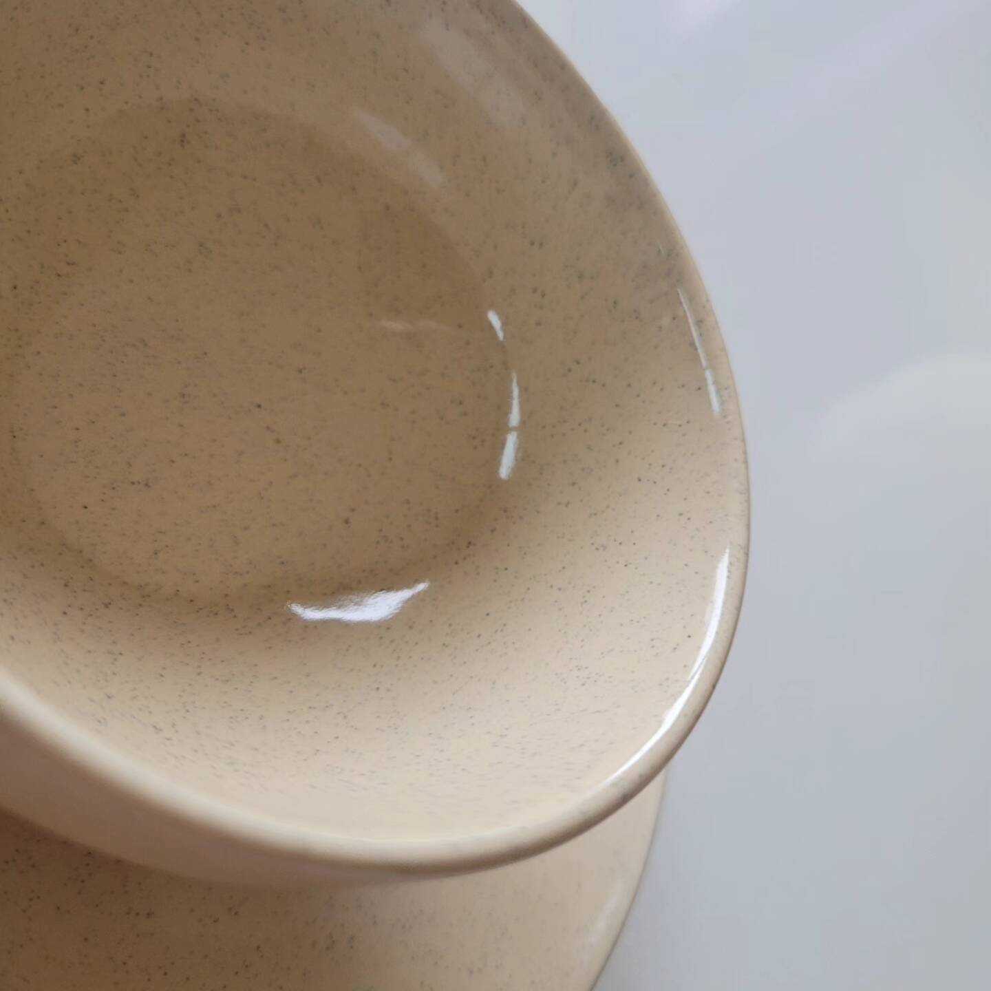 6 art deco style cups and saucers