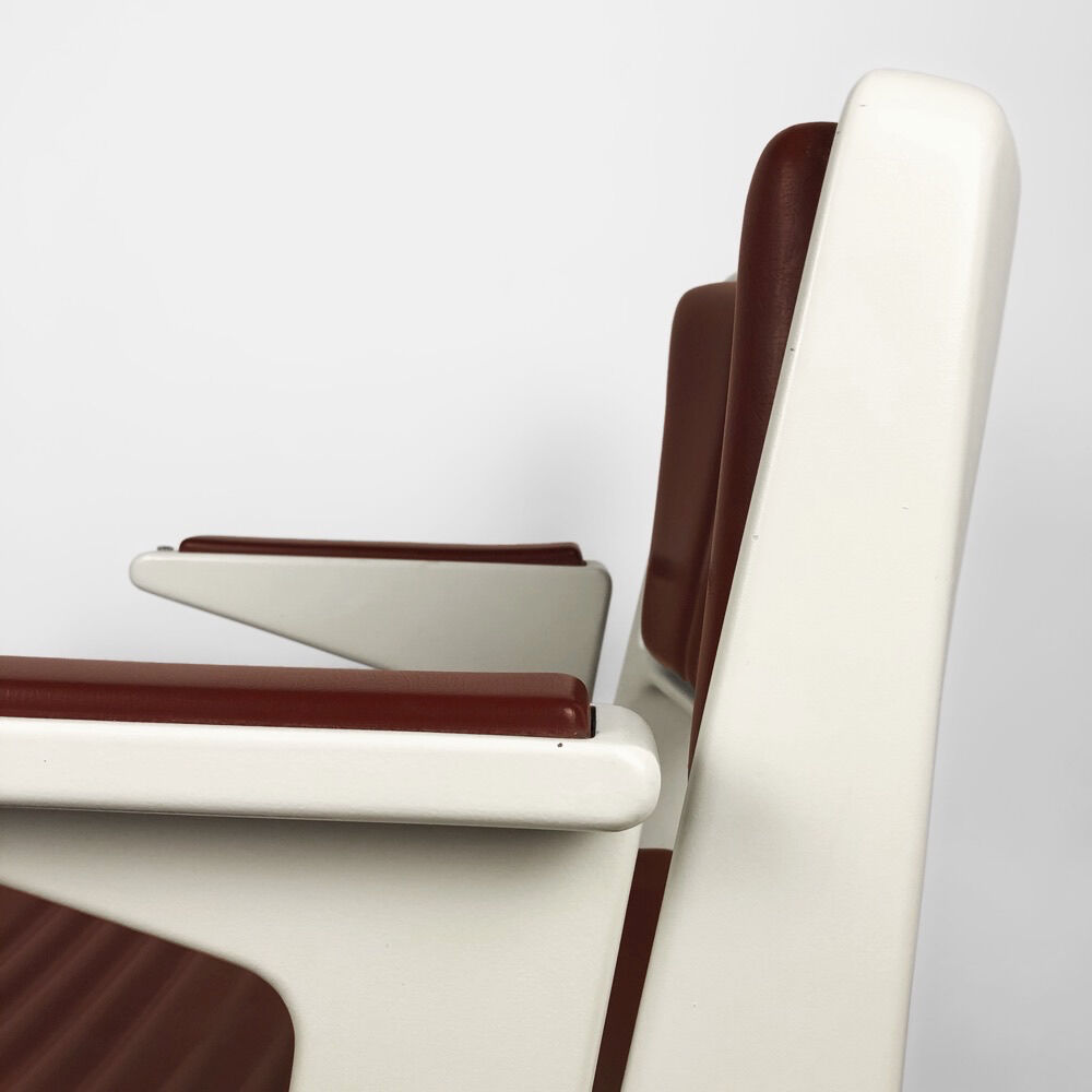 Space-Age vintage hairdresser's chair in resin and skai