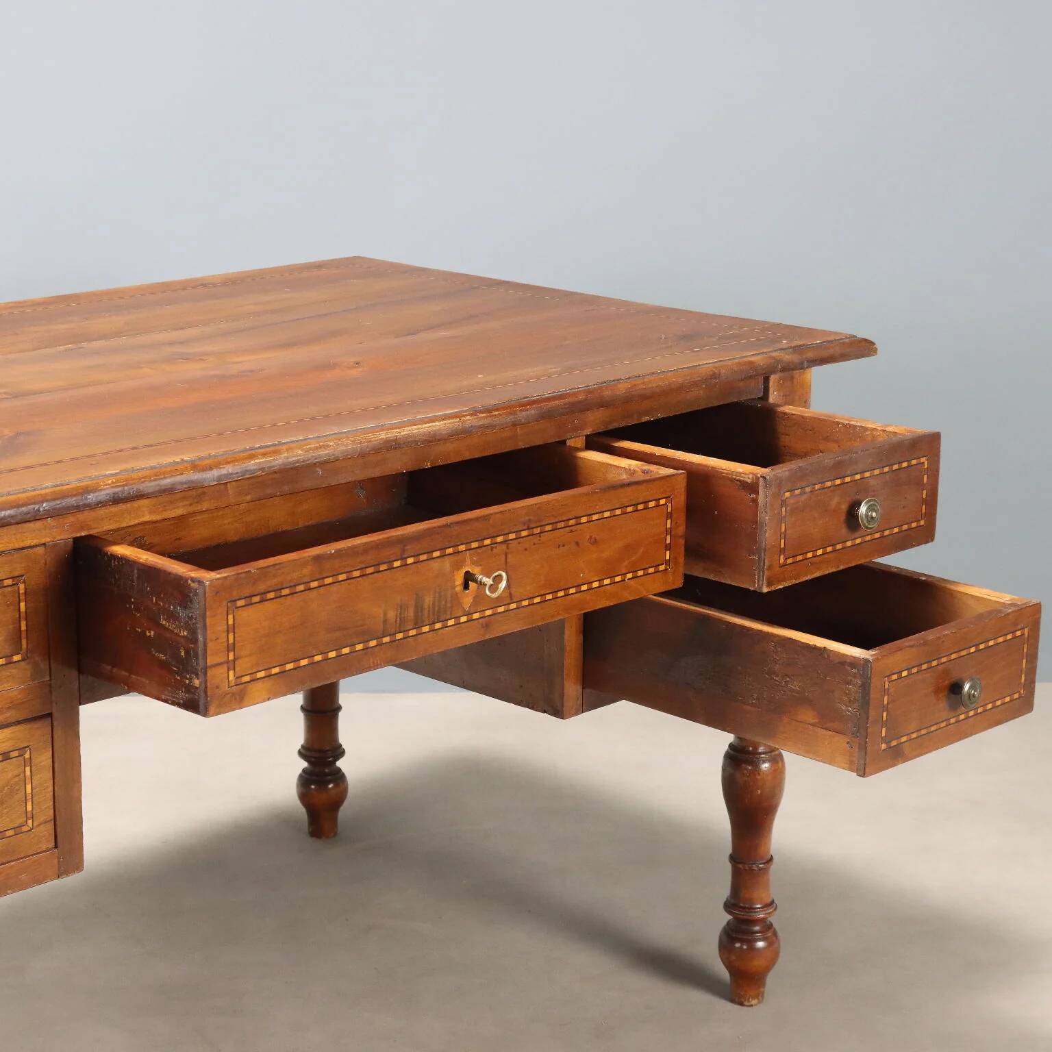 Antique writing desk in walnut, Italy, 20th century