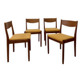 Set of 4 Scandinavian chairs in ochre velvet.