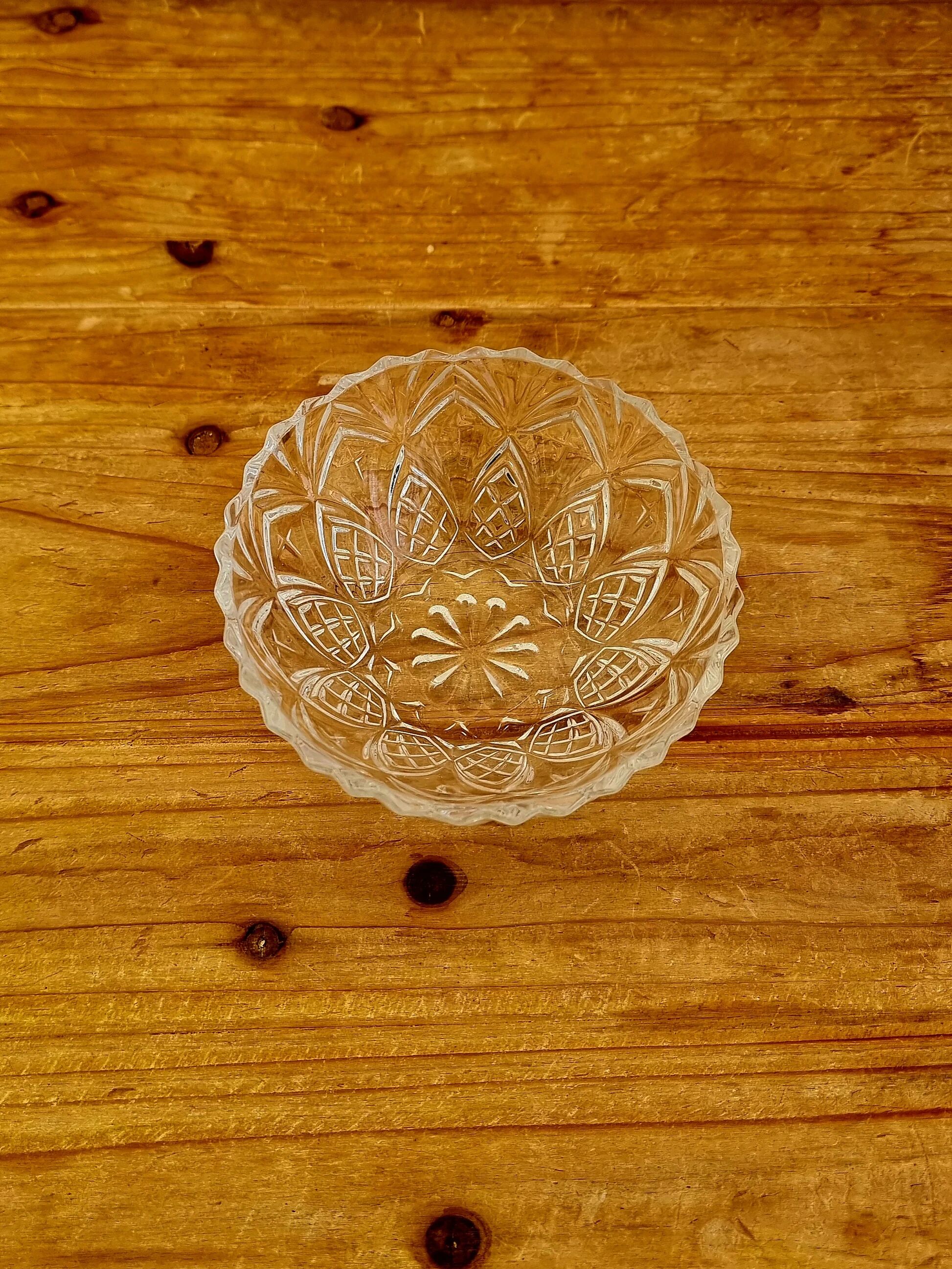 Set of 3 vintage glass bowls