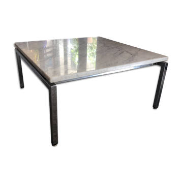 Table basse en marbre et chrome