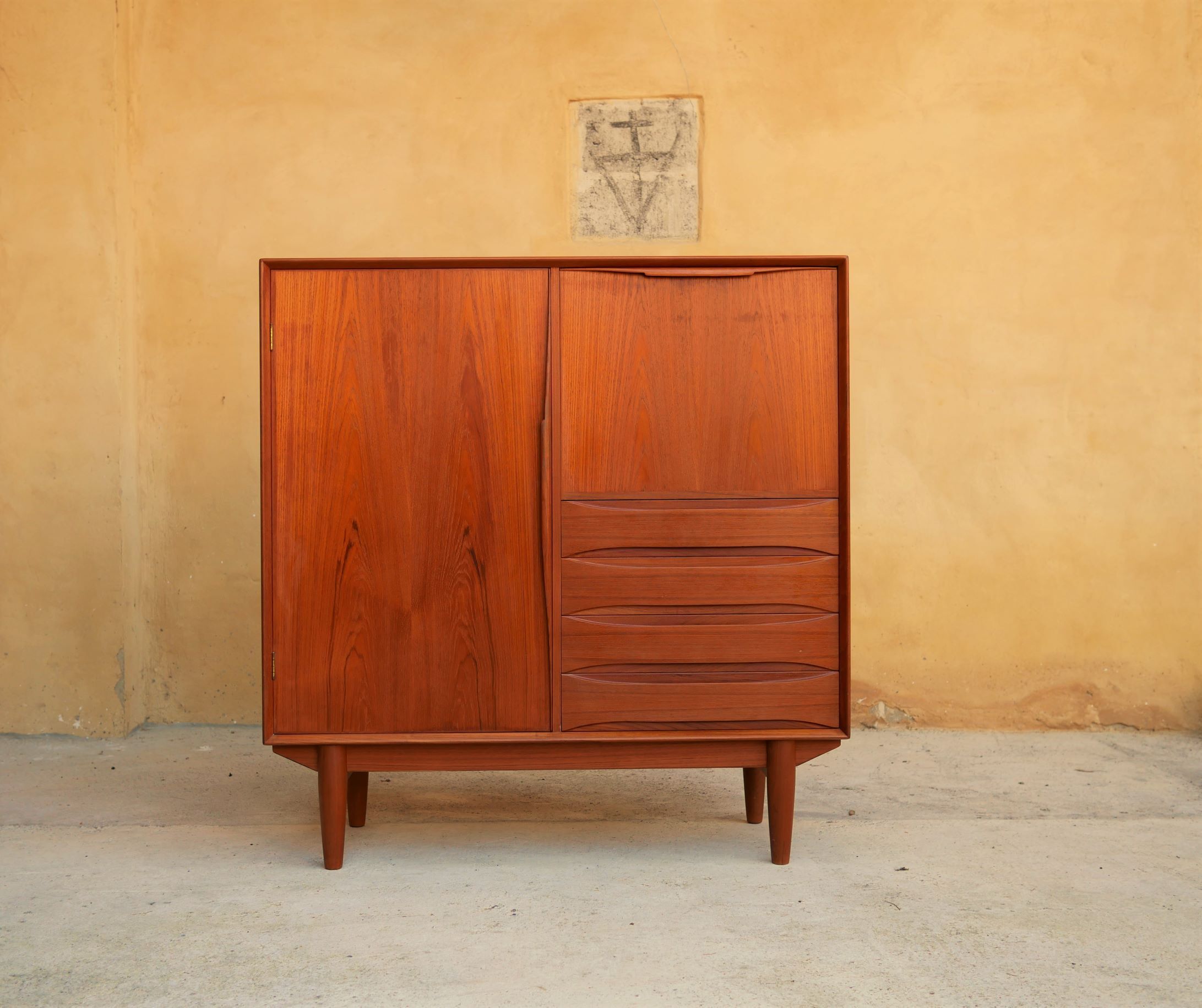 Scandinavian buffet teak bar by A. Vodder for Dyrlund Editions