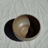 A small speckled grey stoneware bowl D13.5 H8