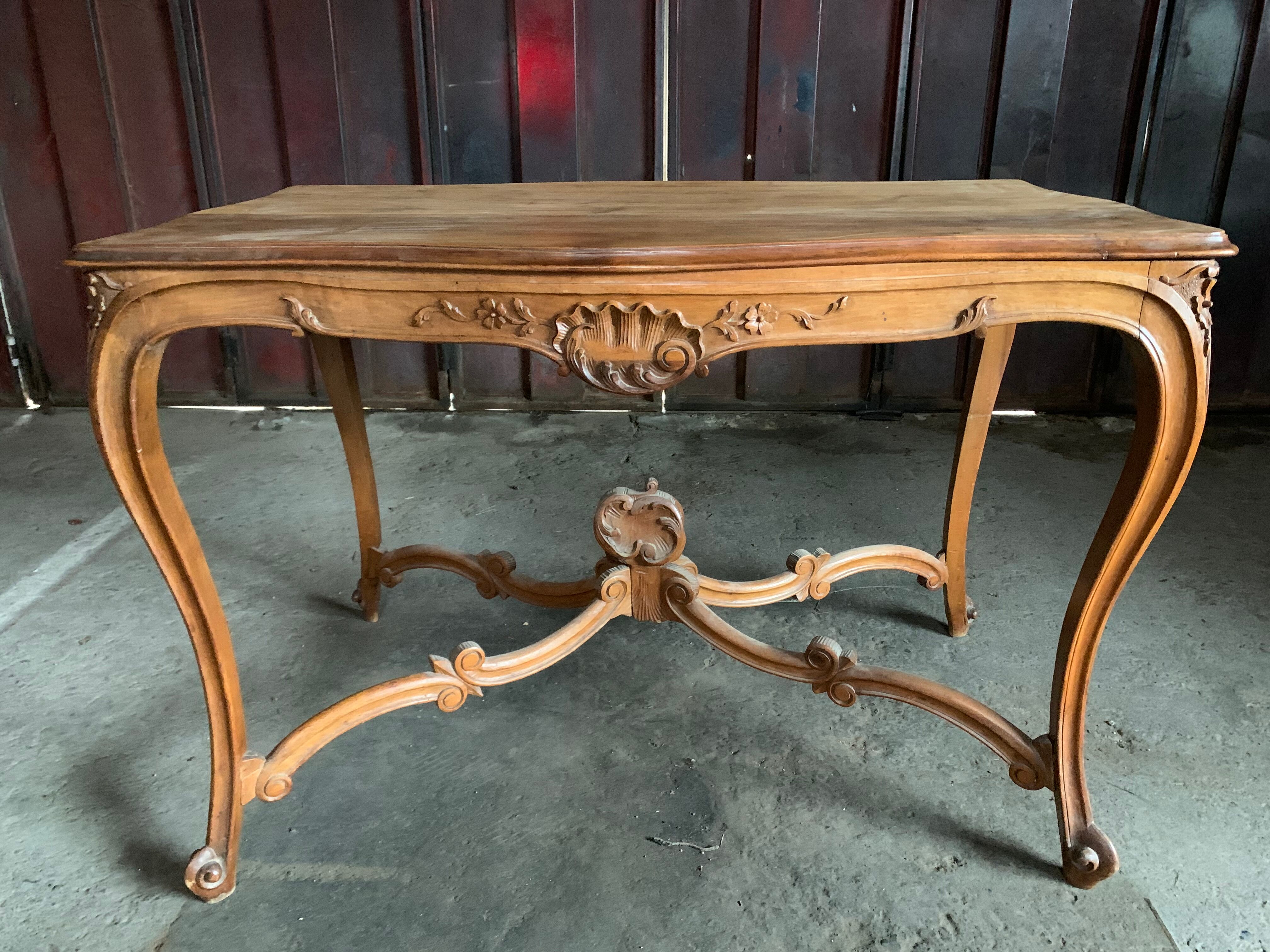Table de milieu Louis XV