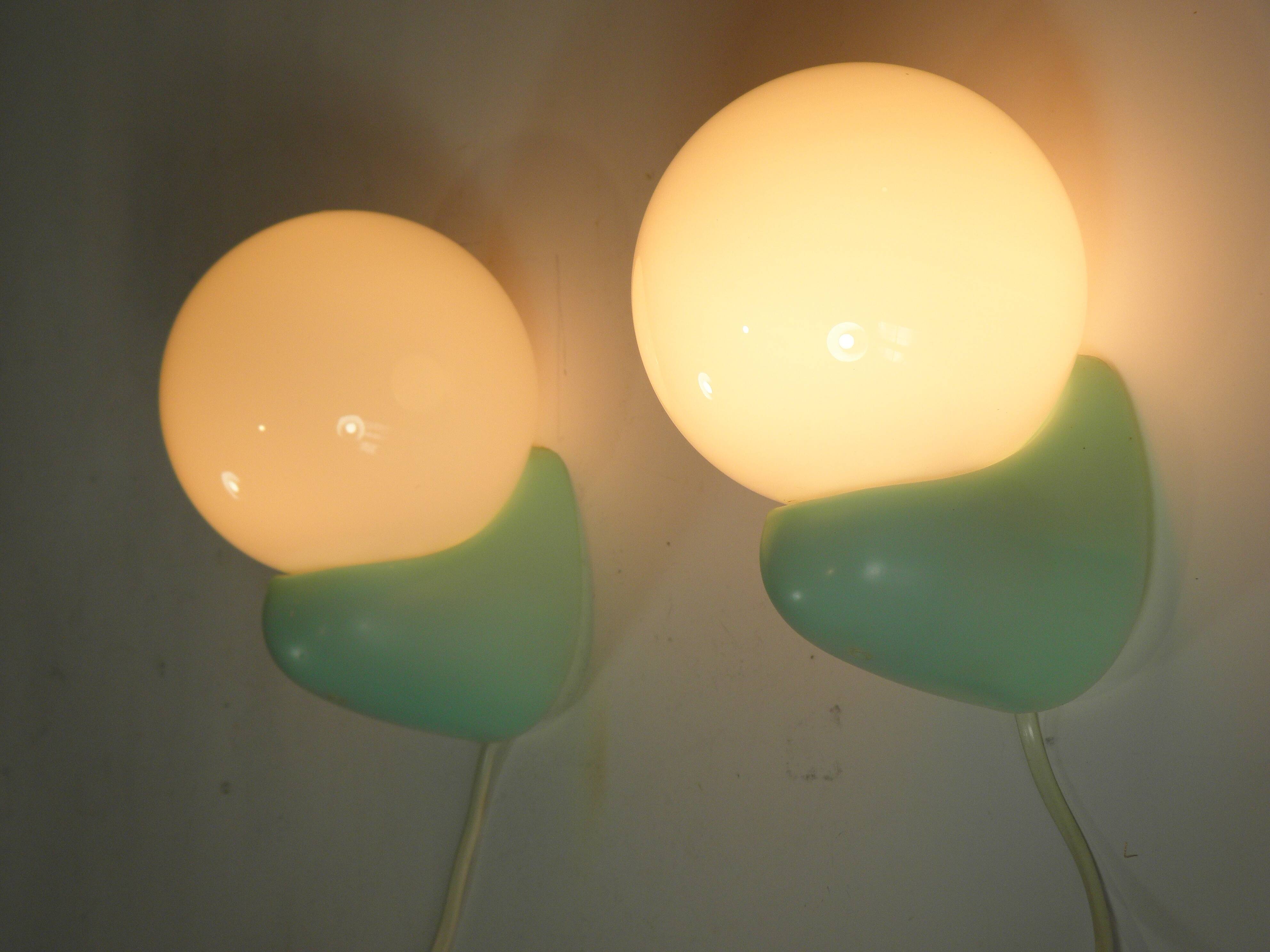 Pair of spherical wall lights - 1970s design