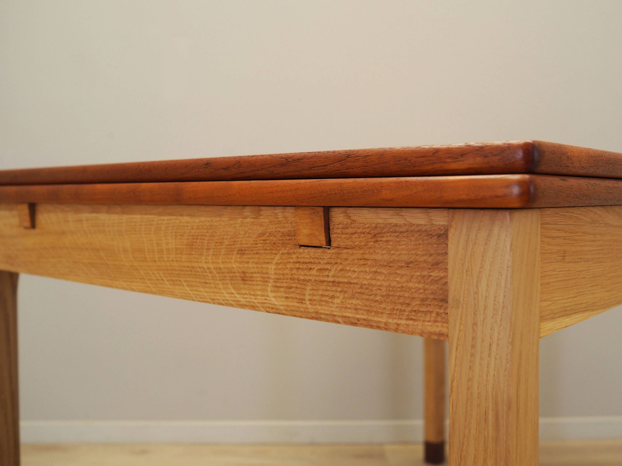 Table extensible, design danois, années 1970, fabricant : SKM