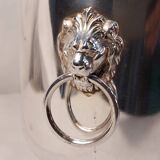 Silver-plated metal table ice bucket with lion head decoration