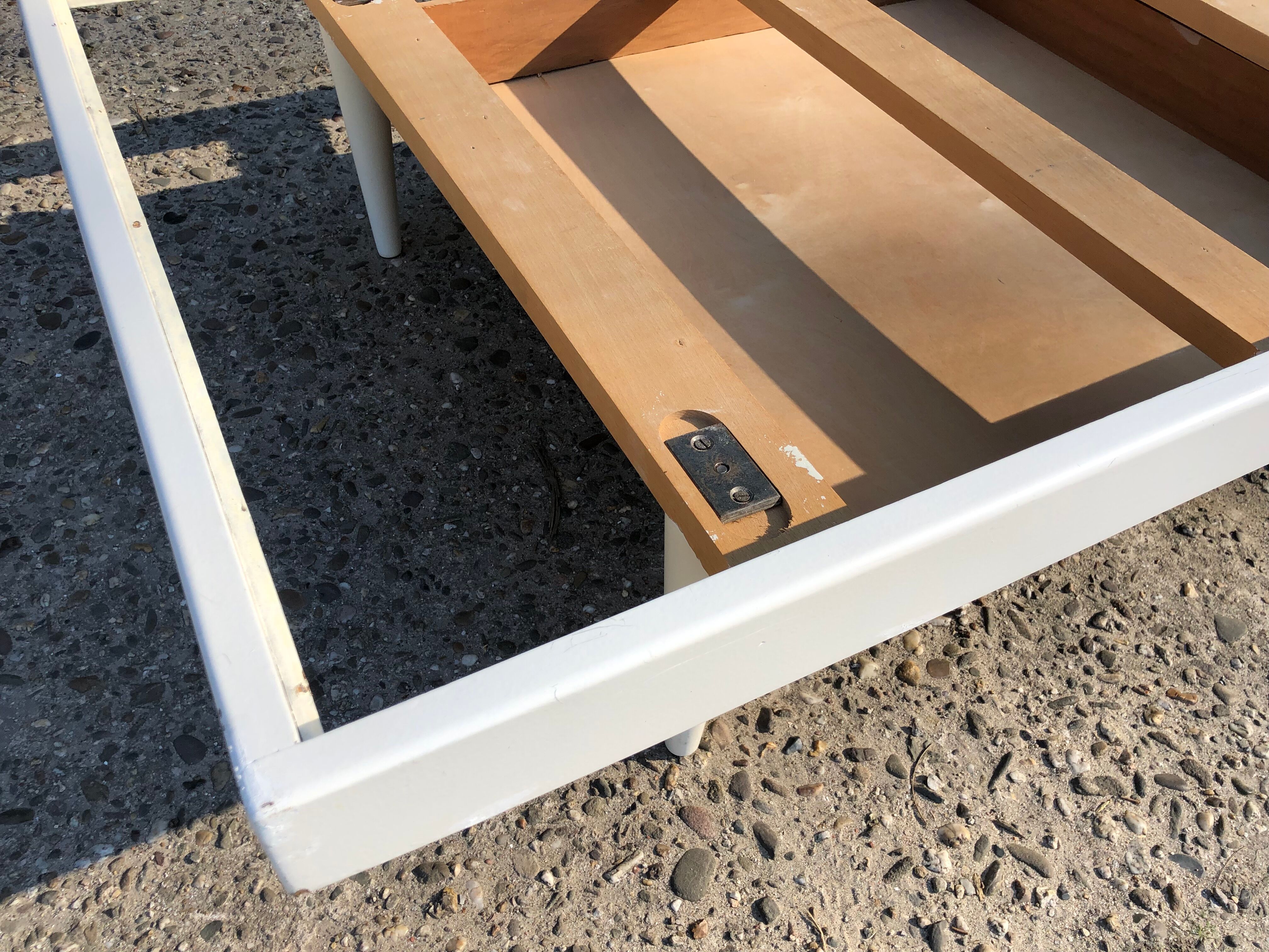 Vintage teak meridian