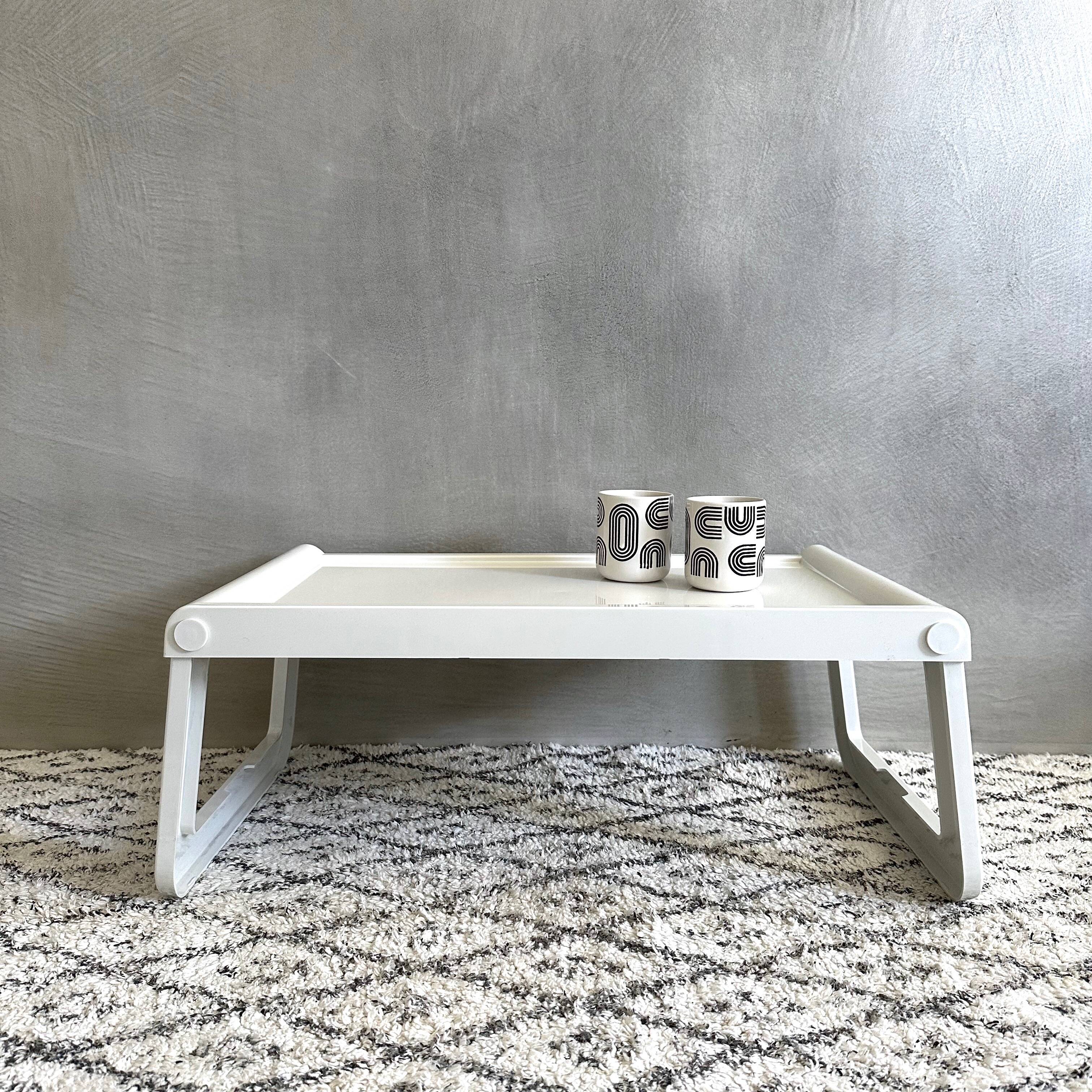 Guzzini tray Jolly white, bed tray, Luigi Massoni