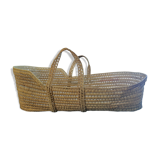 Vintage wicker couffin