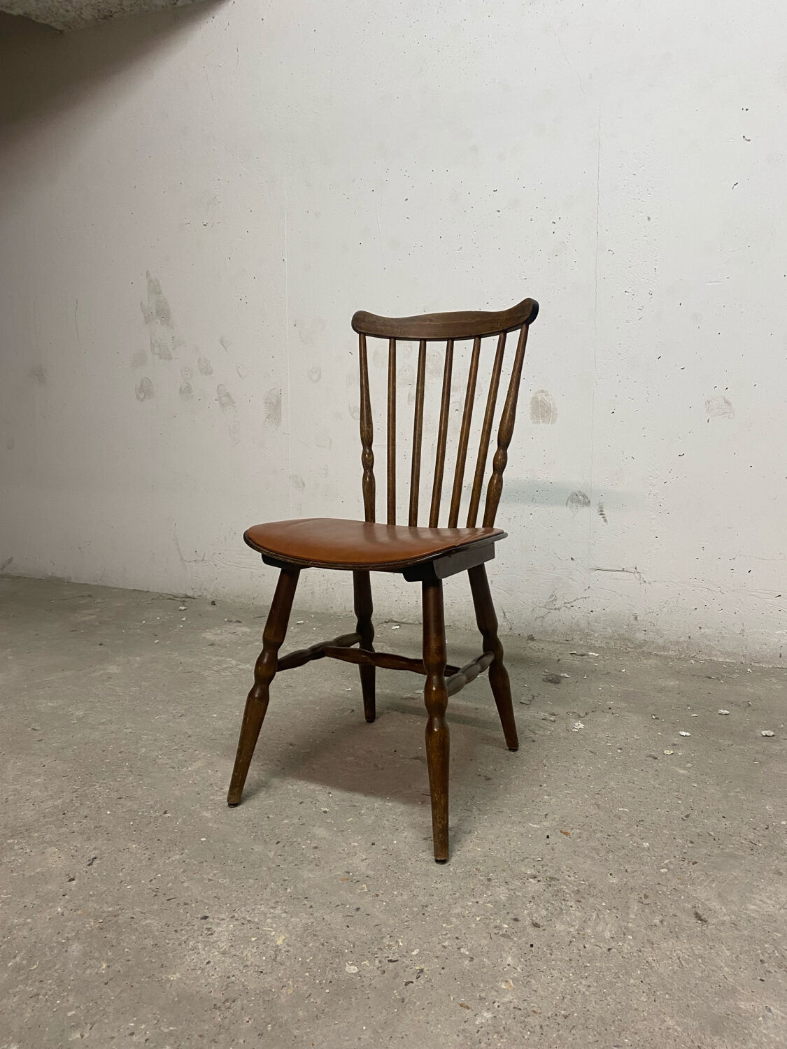 Vintage "Western" chair in dark wood