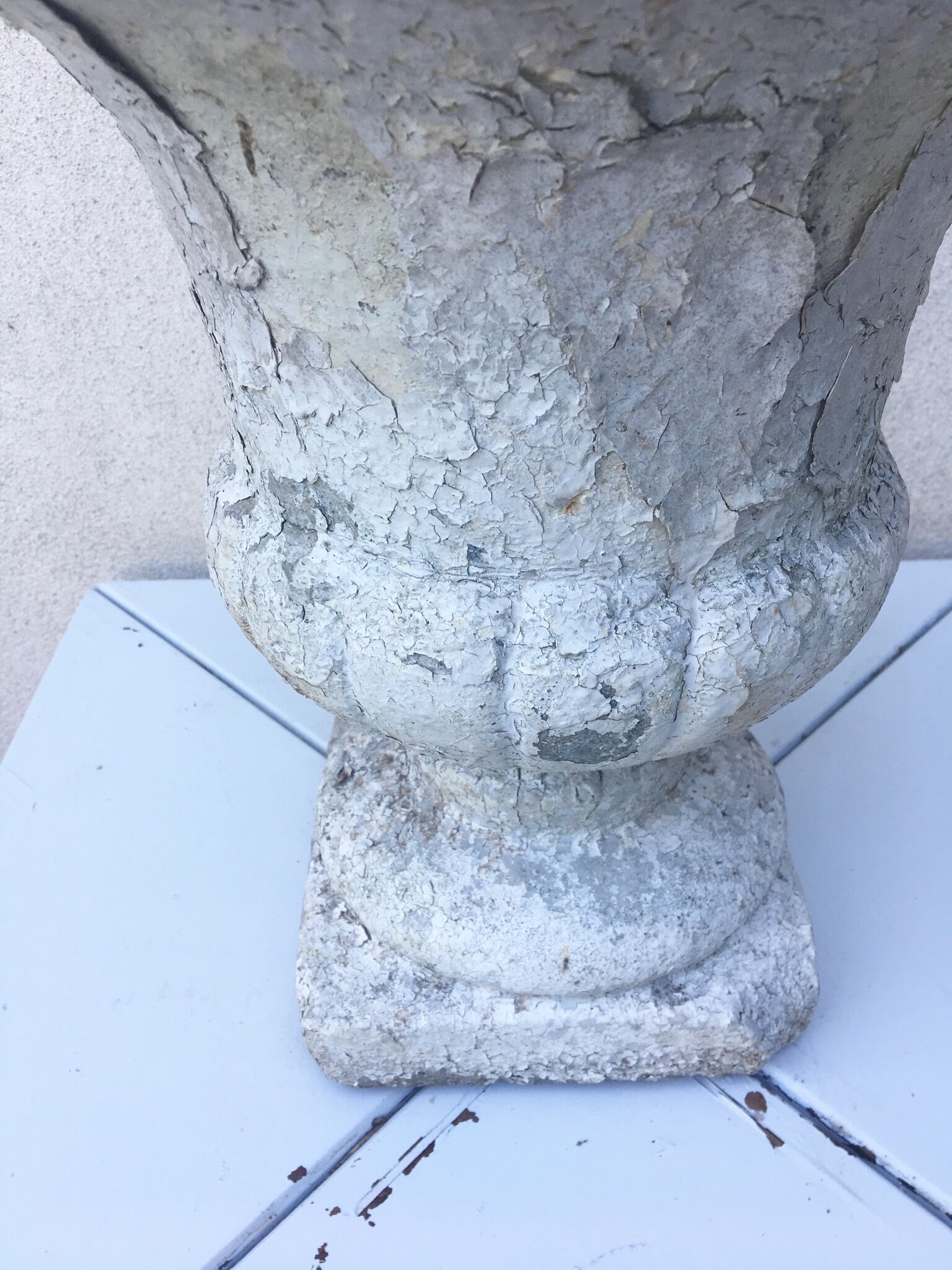 Cement Medici vase, 40cm high