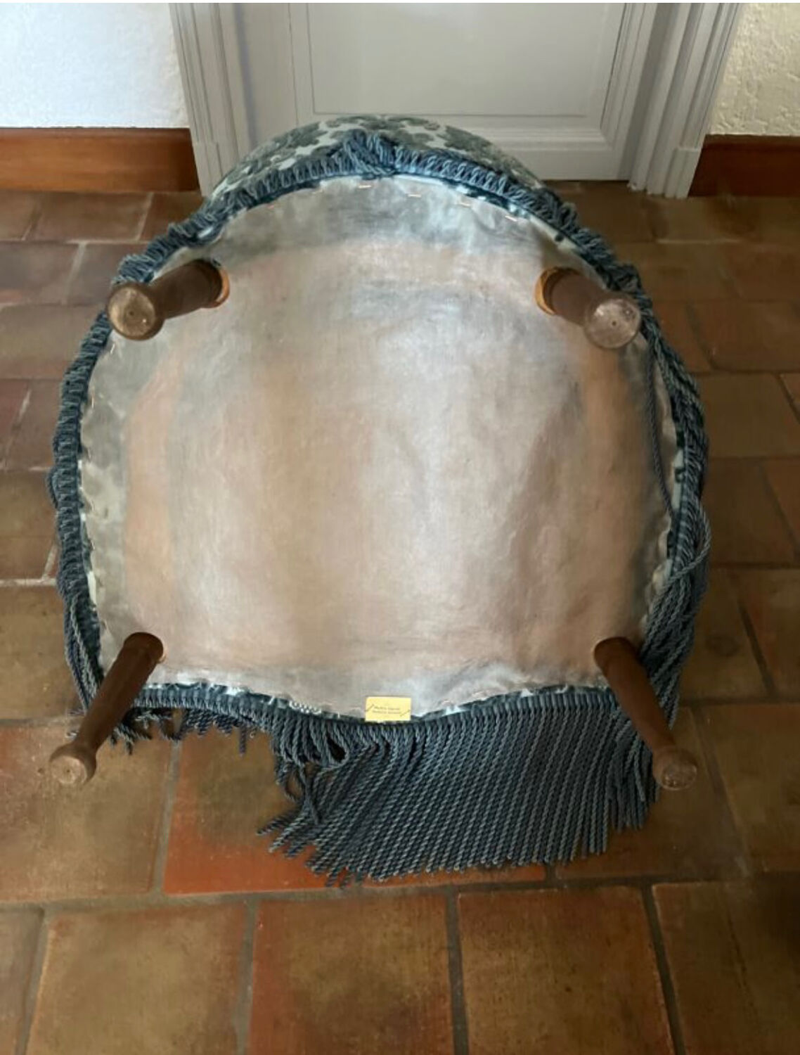 Toad armchair