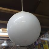 Pendant lamp with opaline ball