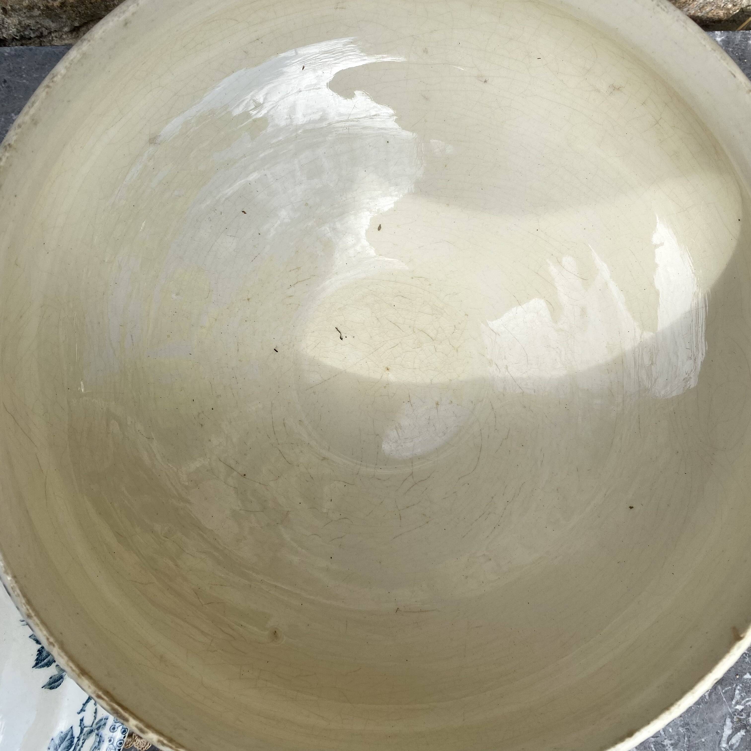 Earthenware soup tureen Ets Debray service Guadeloupe