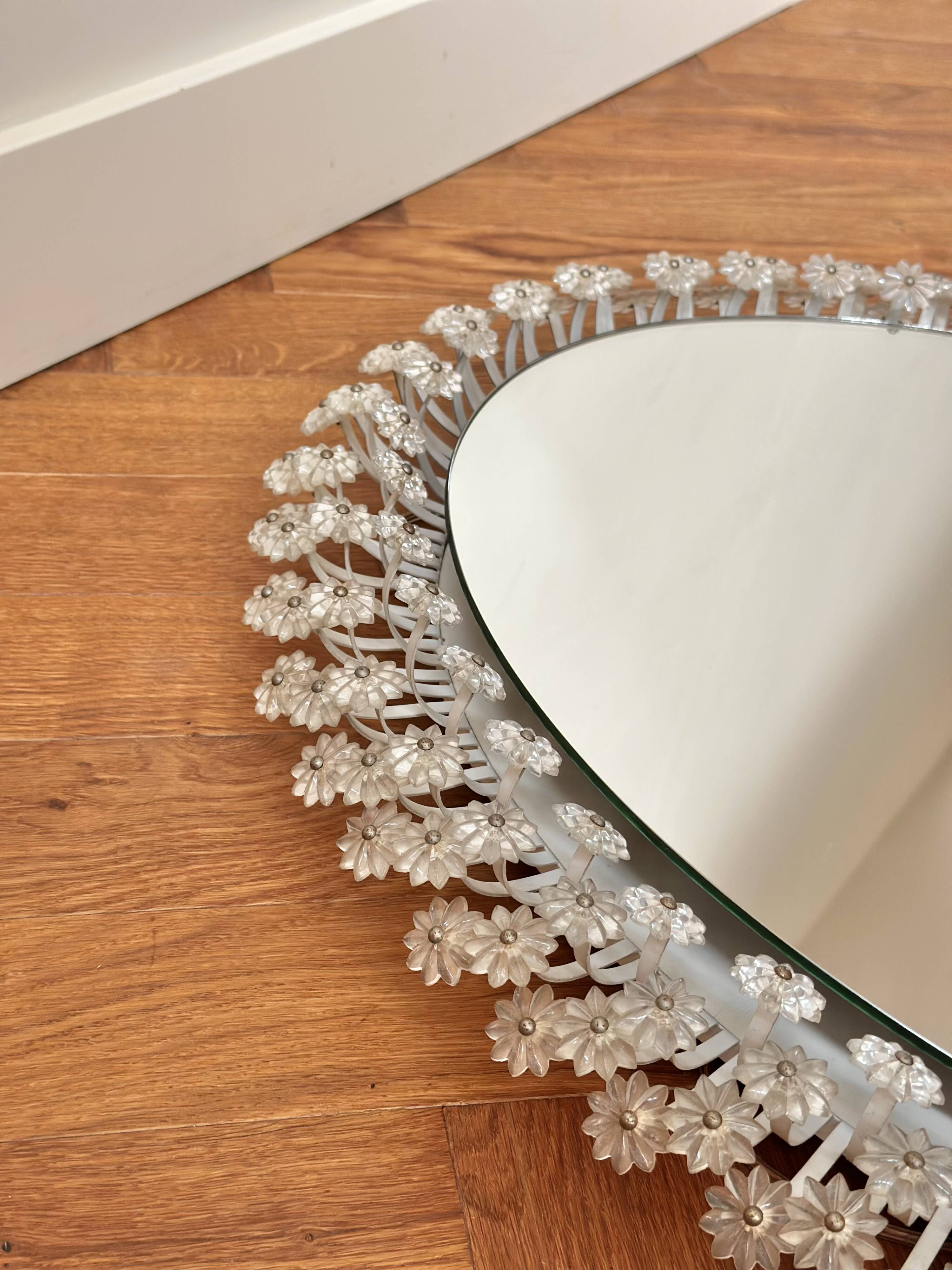 Miroir à fleurs vintage avec éclairage Emil Stejnar Rupert Nikoll