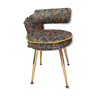 Retro dressing chair