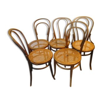 Set of 5 chairs
