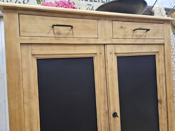 Ancien buffet parisien