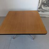 Design coffee table by Charles and Ray Eames for Herman Miller.