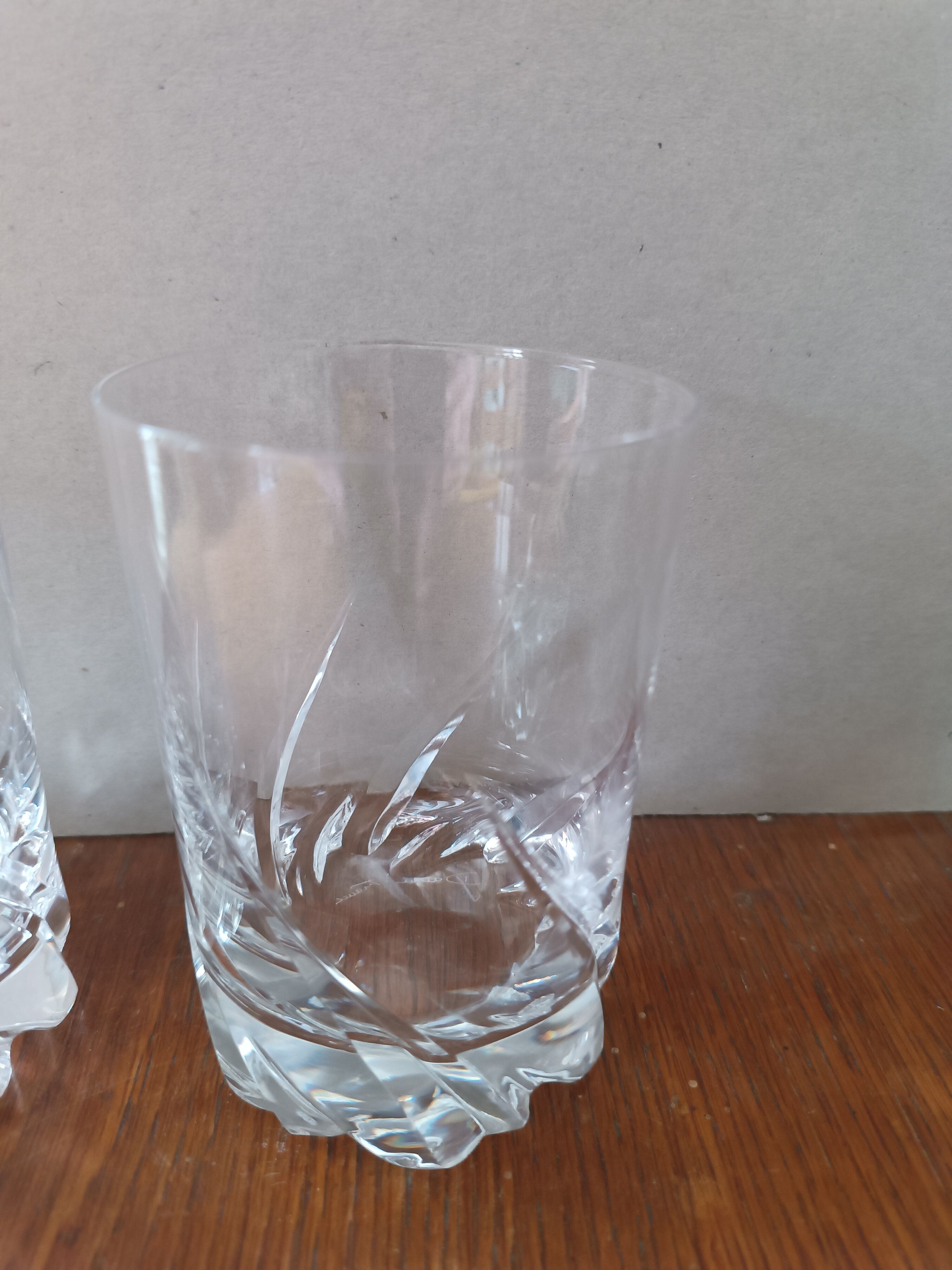 Pair of Bleneau whisky glasses signed Daum France