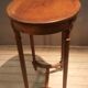 Gueridon oval  style Louis XVI
