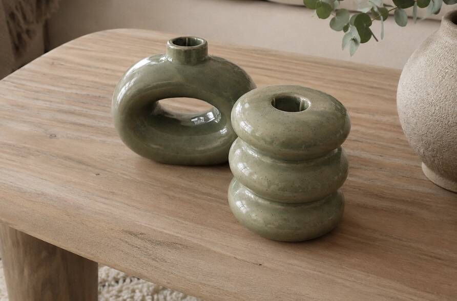 Set of 2 minimalist ceramic candle holders