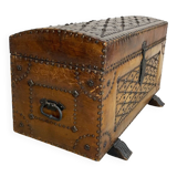 Coffre en bois et cuir de style espagnol